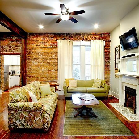 Newly Renovated Historic Savannah Townhome! Exteriör bild