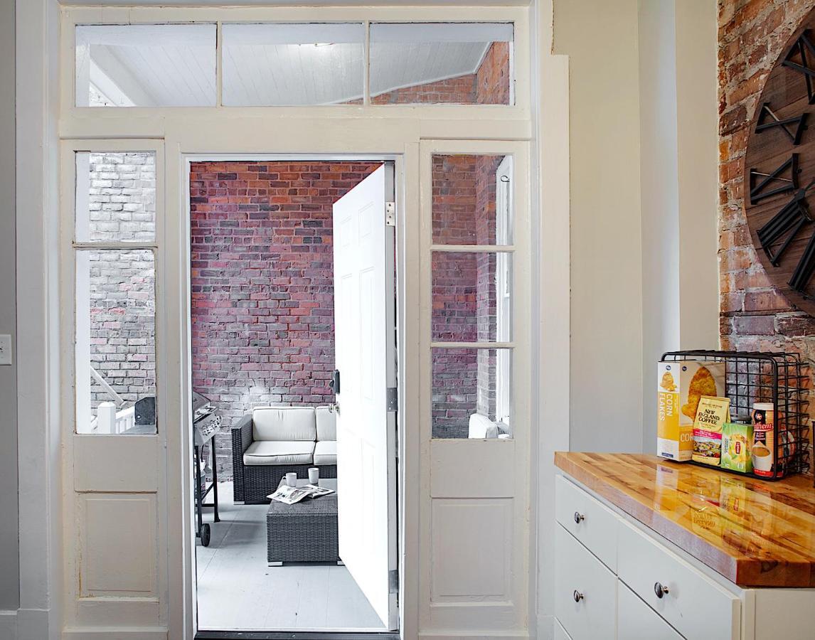Newly Renovated Historic Savannah Townhome! Exteriör bild